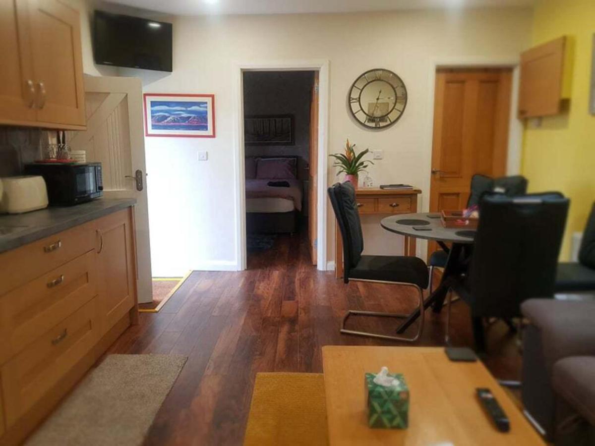 The Musical Ceol Cottage 1-Bedroom - Sleeps Four Ballynahinch Екстериор снимка